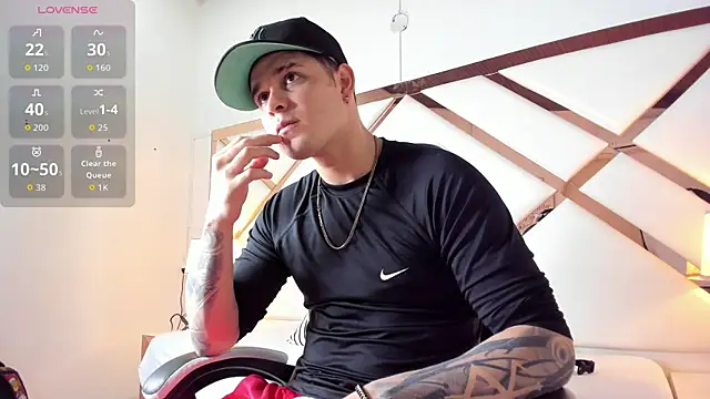 rayan linxx online show from February 18, 6:59 pm