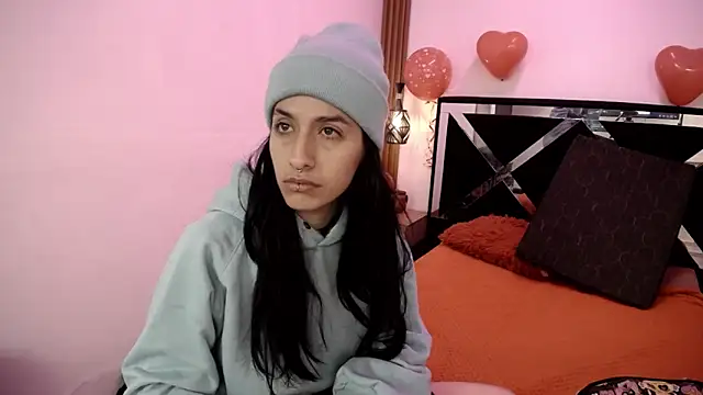 FRANCESCA LOVE  online show from February 19, 12:56 pm