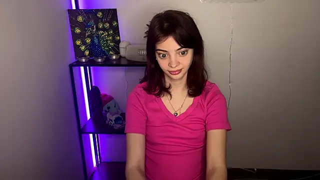 Snapshot of CassyVixen chatting on April 19, 5:01 pm CassyVixen online show from April 19, 5:01 pm