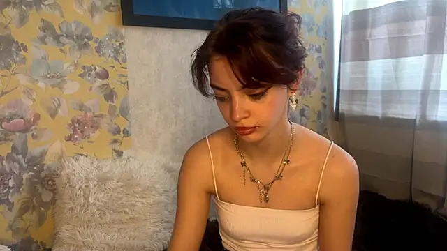 Snapshot of CassyVixen chatting on May 28, 4:37 pm CassyVixen online show from May 28, 4:37 pm