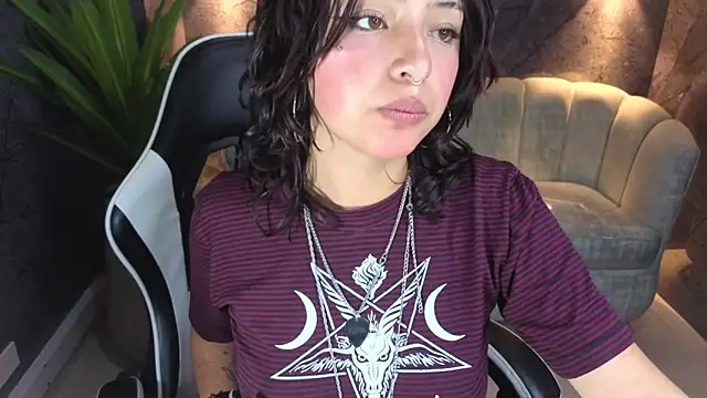 Lisa Doll Tx online show from March 20, 7:19 pm