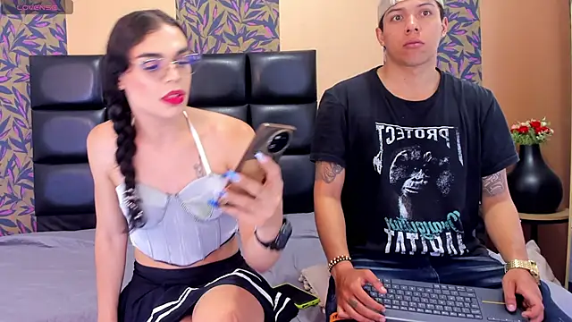 Snapshot of adrian_camii chatting on March 12, 5:02 am adrian camii online show from March 12, 5:02 am