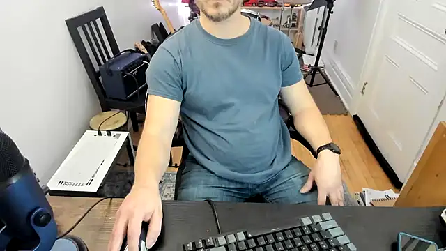 Snapshot of DebatedVacancy chatting on February 11, 5:51 pm DebatedVacancy online show from February 11, 5:51 pm