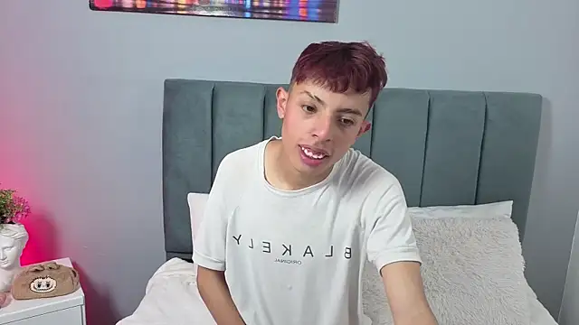 Snapshot of _camilo_ortiz chatting on April 10, 7:29 pm camilo ortiz online show from April 10, 7:29 pm