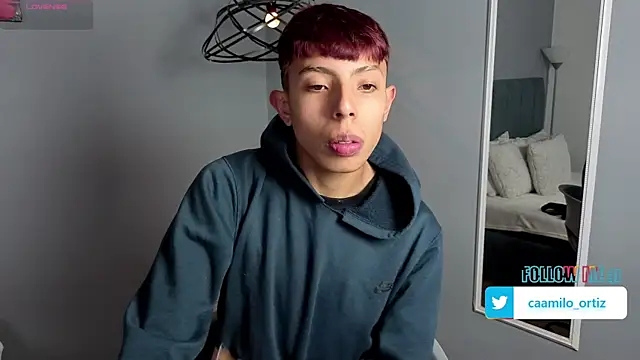 Snapshot of _camilo_ortiz chatting on April 17, 8:01 pm camilo ortiz online show from April 17, 8:01 pm