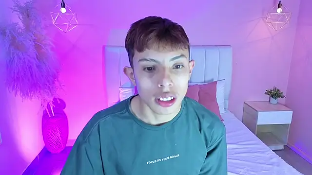 Snapshot of _camilo_ortiz chatting on June 10, 4:06 pm camilo ortiz online show from June 10, 4:06 pm