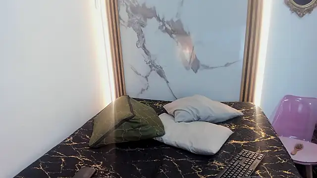 Snapshot of Nahomii__Doll chatting on March 13, 8:04 pm Nahomii Doll online show from March 13, 8:04 pm