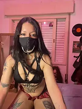 megalomaniaca online show from February 11, 1:32 am