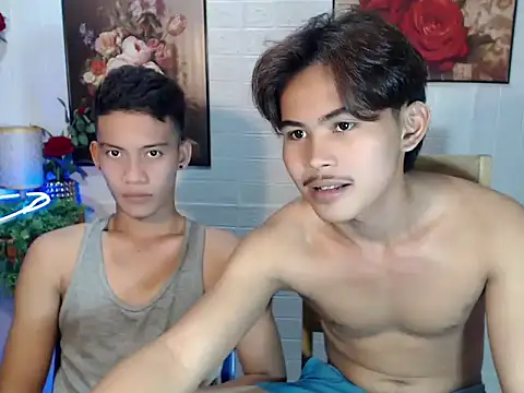 Snapshot of twink_ivanxxxx chatting on July 9, 1:15 pm twink ivanxxxx online show from July 9, 1:15 pm