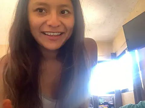 Snapshot of SinMoraaaa chatting on February 8, 5:16 pm SinMoraaaa online show from February 8, 5:16 pm