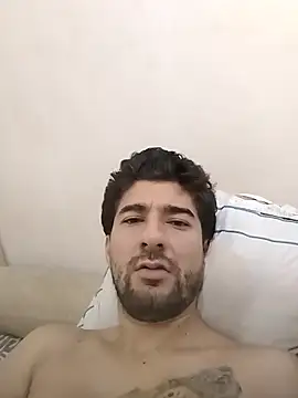 Snapshot of Camilo696903 chatting on February 25, 10:08 pm Camilo696903 online show from February 25, 10:08 pm