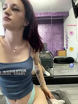 Roxyfoxyyy online show from May 23, 5:39 pm