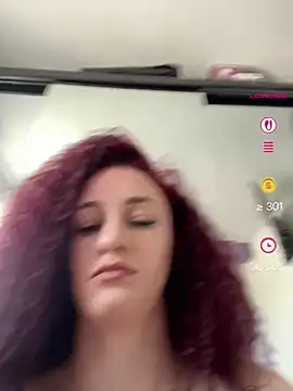 Roxyfoxyyy online show from June 4, 6:19 am