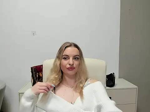 BlankaXCute online show from February 10, 3:05 pm