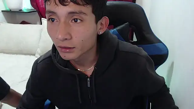 Notar  online show from February 6, 7:50 pm