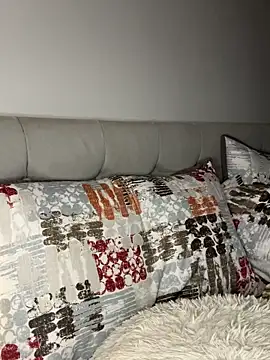 Snapshot of RachelWeisz_ chatting on March 24, 11:15 am RachelWeisz online show from March 24, 11:15 am