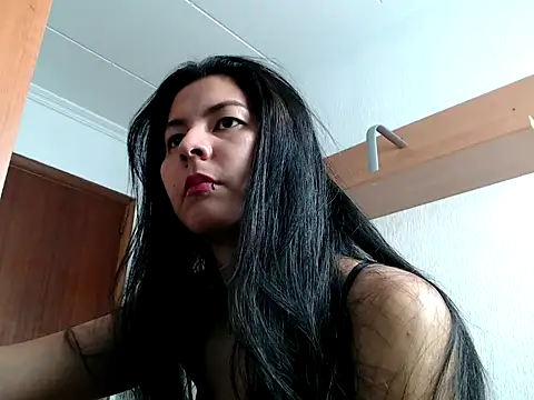 ZeforAitanna online show from February 10, 11:25 am