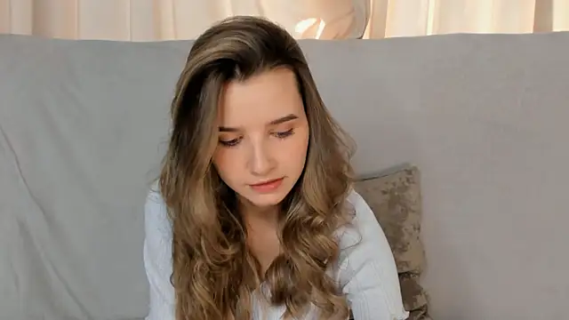 Snapshot of OnyxViper chatting on April 8, 6:57 am OnyxViper online show from April 8, 6:57 am