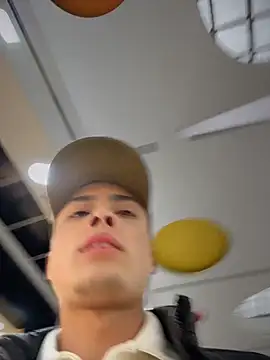 Eros lee online show from March 24, 10:37 pm