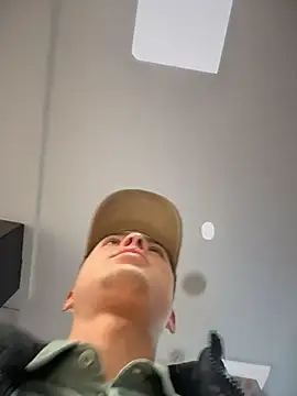 Eros lee online show from April 4, 6:16 pm