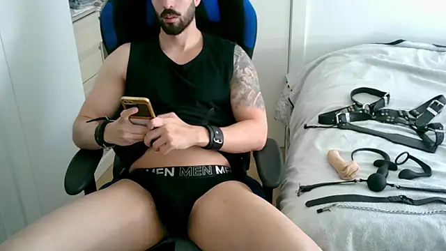 Sub-Titan online show from May 21, 7:48 am