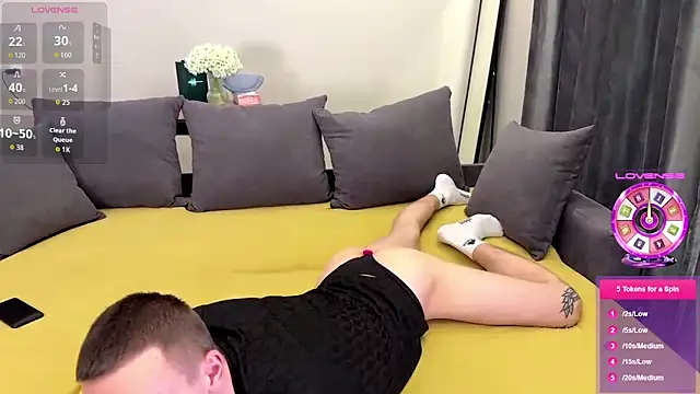 mikki superstar online show from February 9, 9:41 pm