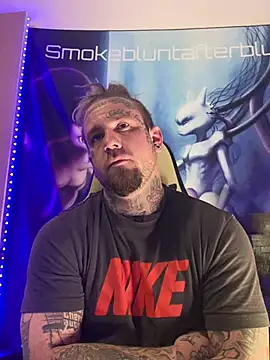 Snapshot of Smokebluntafterblunt chatting on February 13, 11:06 am Smokebluntafterblunt online show from February 13, 11:06 am