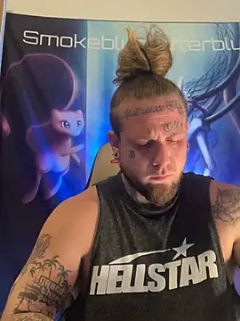 Snapshot of Smokebluntafterblunt chatting on March 10, 11:54 pm Smokebluntafterblunt online show from March 10, 11:54 pm