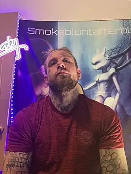 Snapshot of Smokebluntafterblunt chatting on April 7, 1:50 am Smokebluntafterblunt online show from April 7, 1:50 am