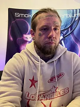 Snapshot of Smokebluntafterblunt chatting on April 26, 12:14 pm Smokebluntafterblunt online show from April 26, 12:14 pm