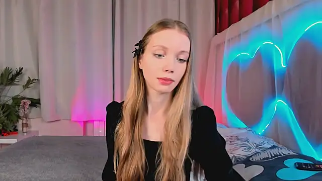 lada2k4 online show from February 12, 5:46 am