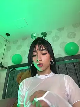 alahia pink online show from March 18, 4:26 am