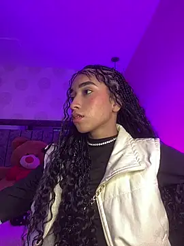 alahia pink online show from March 28, 4:12 am