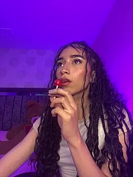 alahia pink online show from April 5, 3:58 am