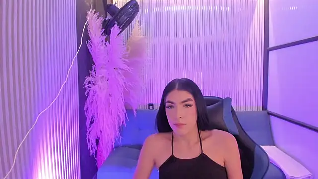 Snapshot of lorraineHunter chatting on June 27, 2:12 pm lorraineHunter online show from June 27, 2:12 pm