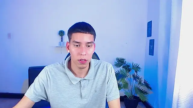 siimon18 online show from February 10, 2:32 pm