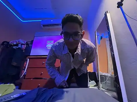 Snapshot of Jesusd2 chatting on March 10, 12:48 am Jesusd2 online show from March 10, 12:48 am