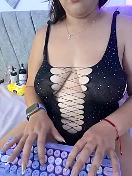 Wild lilhyy online show from June 23, 12:41 am