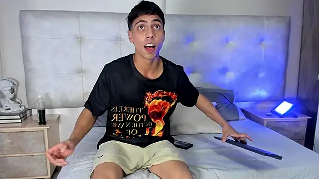 AnyelMiller online show from February 10, 3:32 am