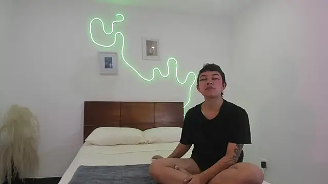 hardcoreheat ind online show from February 13, 11:01 pm