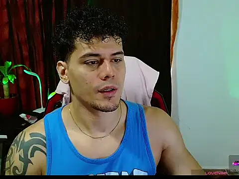 Logan0626 online show from June 5, 1:28 pm