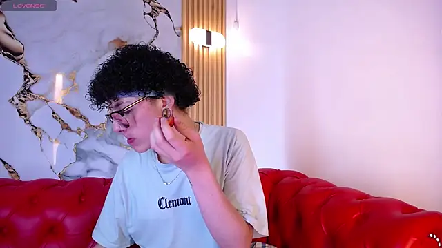 Erion Rousex online show from February 7, 3:54 am