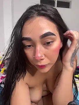 Snapshot of Mia__Starxxx chatting on April 12, 9:42 pm Mia Starxxx online show from April 12, 9:42 pm