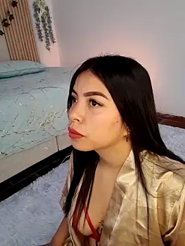 Ariana Castillo   online show from March 23, 1:37 pm