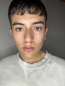 XMaxLive online show from February 8, 3:21 am