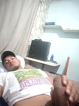 Snapshot of 23yunior chatting on March 5, 9:55 pm 23yunior online show from March 5, 9:55 pm