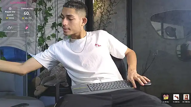 ItsZairen online show from June 10, 3:39 am