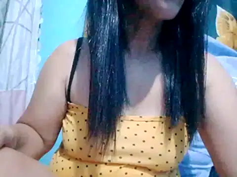 suzzie hot online show from February 23, 10:07 pm