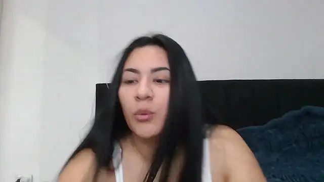 Agusgold22 online show from June 10, 1:32 pm