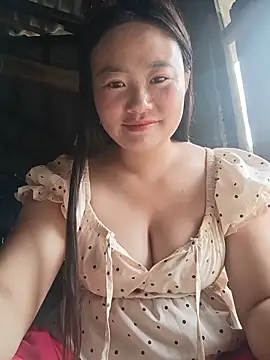 Snapshot of lisn-cute chatting on June 22, 1:07 am lisn-cute online show from June 22, 1:07 am